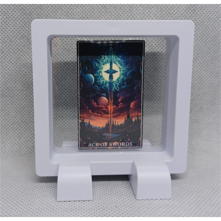 Ace of Swords - Vierkante Witte Display 7x7 Met Tarot Sticker