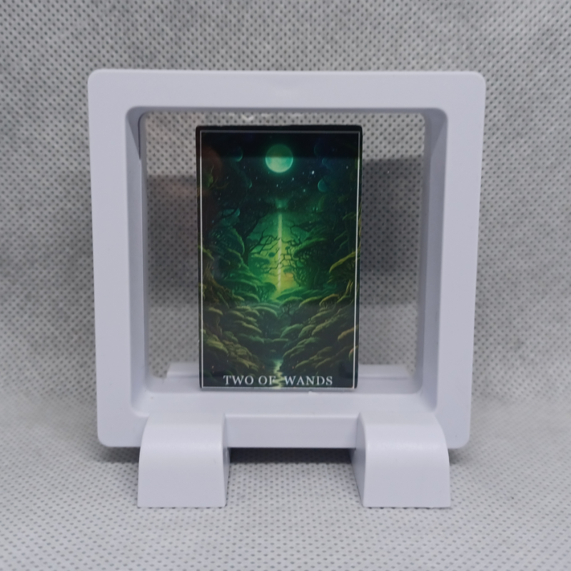 Two of Wands - Vierkante Witte Display 7x7 Met Tarot Sticker