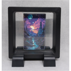 Nine of Cups - Vierkante Zwarte Display 7x7 met tarot sticker