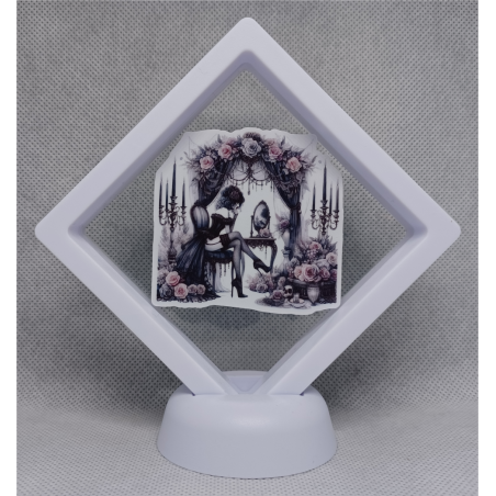 Vrouw Hoge Hakken - Witte Display 9x9 met een gothic sticker