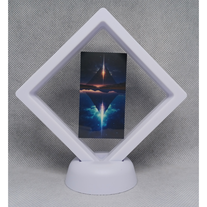 Licht Piramide - Witte Display 9x9 met een landschap sticker