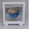 Blauwe Planeet - Vierkante Witte Display 9x9 met ronde sticker