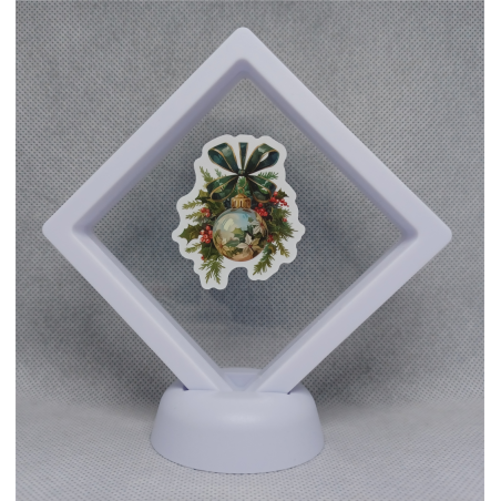 Kerstbal Groene Strik - Witte Display 9x9 met een kerst sticker