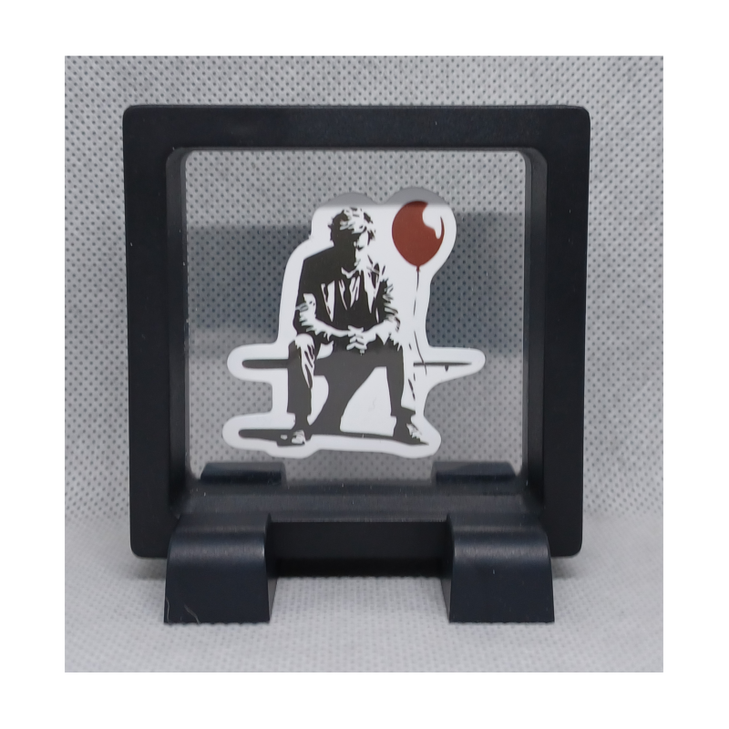 Man Bank Ballon - Vierkante Zwarte Display 7x7 met Banksy sticker