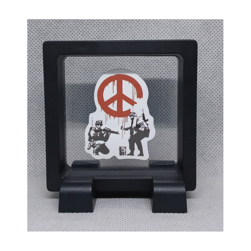 Rebel Peace - Vierkante Zwarte Display 7x7 met Banksy sticker