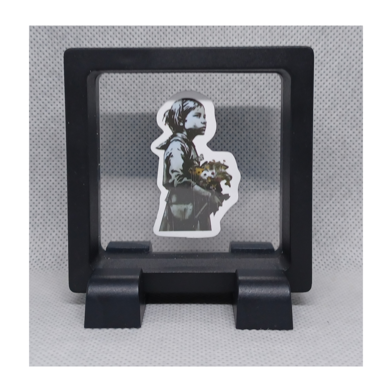 Meisje met bloemen - Vierkante Zwarte Display 7x7 met Banksy sticker