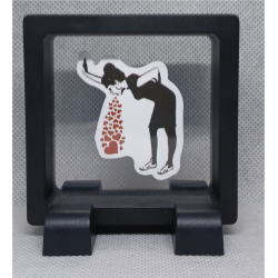 Lovesick - Vierkante Zwarte Display 7x7 met Banksy sticker