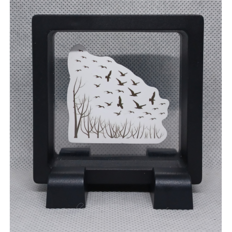 Vogels en struiken - Vierkante Zwarte Display 7x7 met Banksy sticker