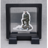 Man Ratten Aanval - Vierkante Zwarte Display 7x7 met Banksy sticker