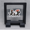 De 3 katten - Vierkante Zwarte Display 7x7 met Banksy sticker