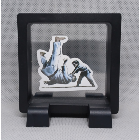 Judo Jongen - Vierkante Zwarte Display 7x7 met Banksy sticker