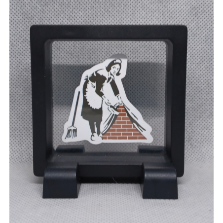 Onder de muur vegen - Vierkante Zwarte Display 7x7 met Banksy sticker