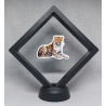 Luipaard zittend - Zwarte Display 11x11 met dieren sticker