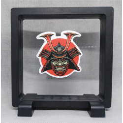 Samurai Masker Rood - Vierkante Zwarte Display 11x11 met samurai sticker