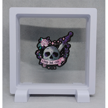 Creep and Cute - Vierkante Witte Display 11x11 met roze magie sticker